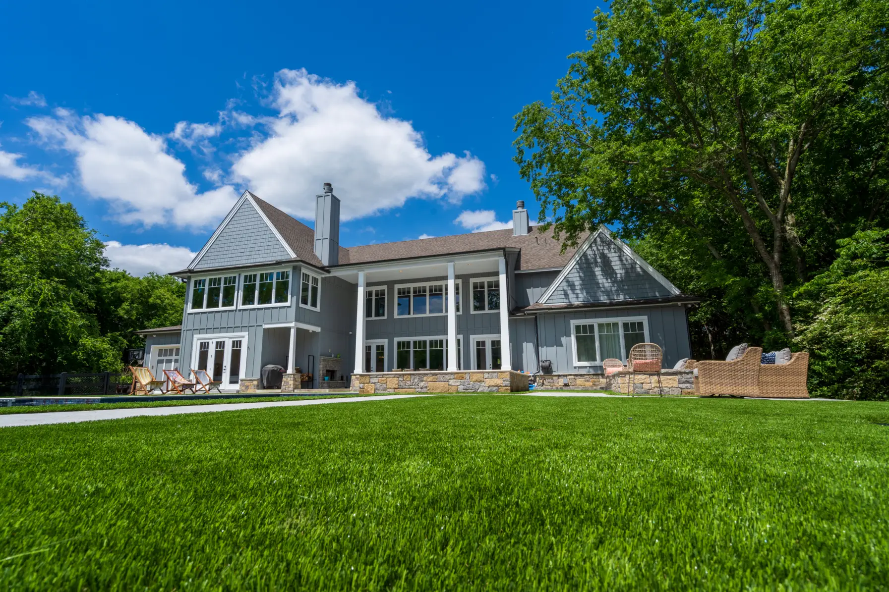 synthetic grass for landscaping