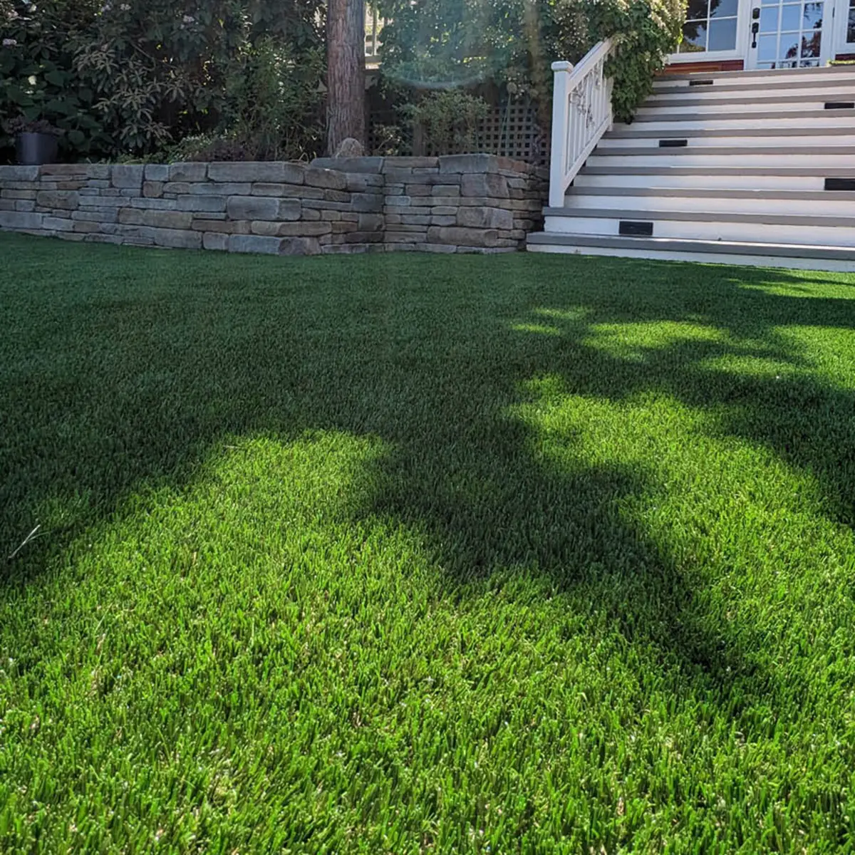 synthetic grass for landscaping