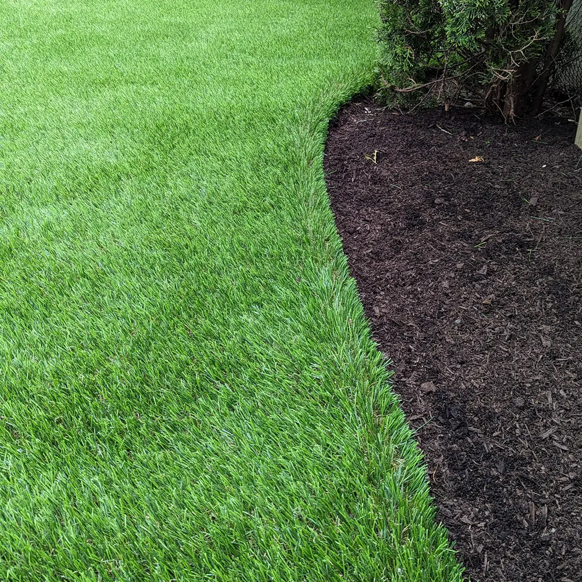 artificial landscaping turf