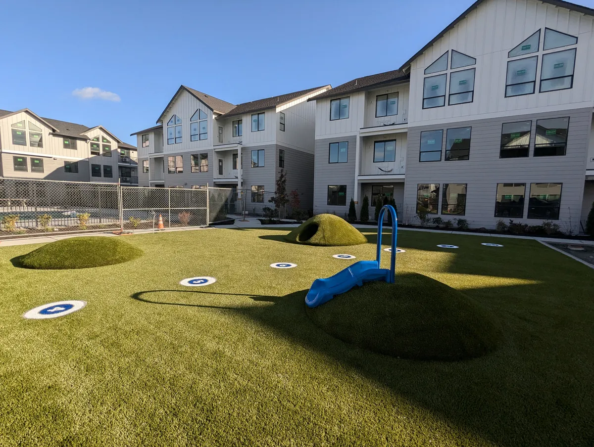 Playground Grass Ultra